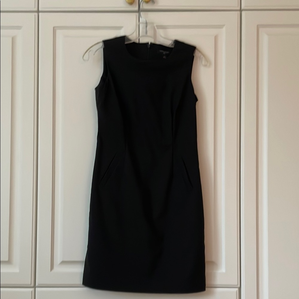 Banana Republic Black Sheath Mini Dress Crew Neck